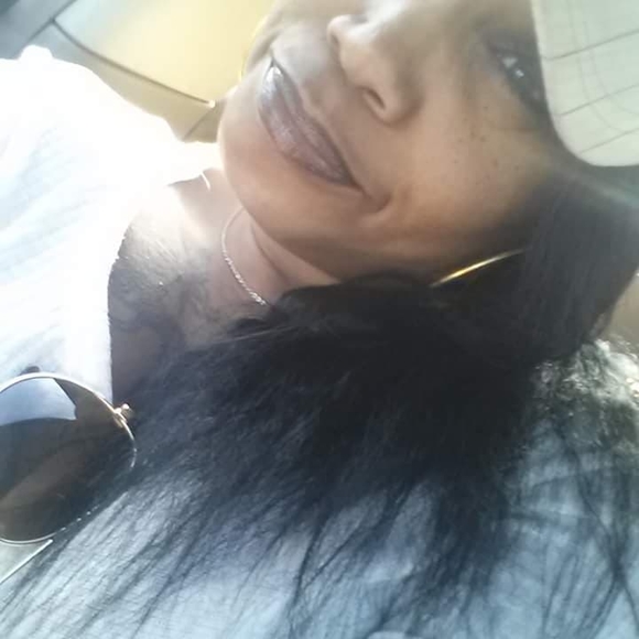 Meet the Posher Other - Meet your Posher, Rochelle